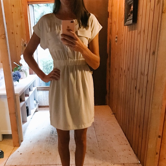 Cream coloured dress. NWT - Picture 4 of 6